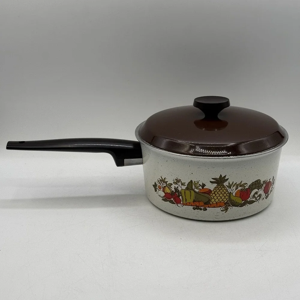 Vintage‎ 1970's Enamel 2 Quart Aluminum Pot W/Lid Fruit & Vegetable Medley USA